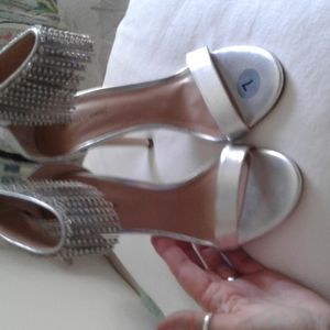Call it Spring Sliver Heels